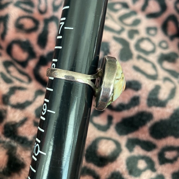 Shell & sterling silver ring - Picture 5 of 10